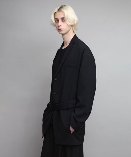 OVERSIZED BELTED JACKET/BLACK