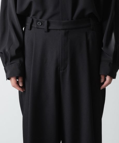 RECYCLE POLYESTER 2-TUCK TAPERED PANTS/BLACK