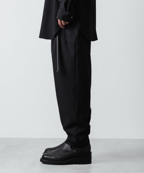 RECYCLE POLYESTER 2-TUCK TAPERED PANTS/BLACK