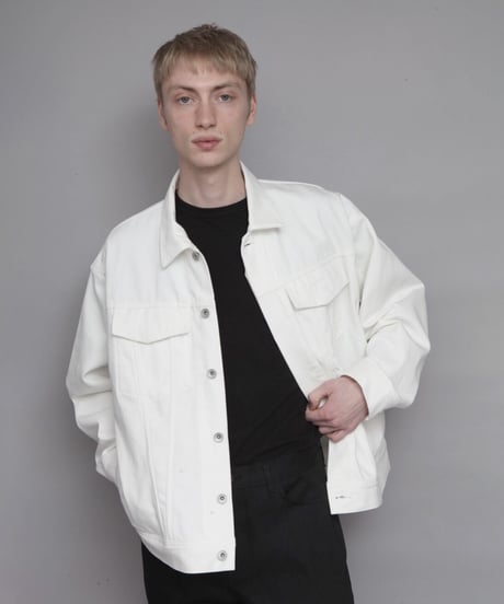 OVERSIZED DENIM JACKET/WHITE