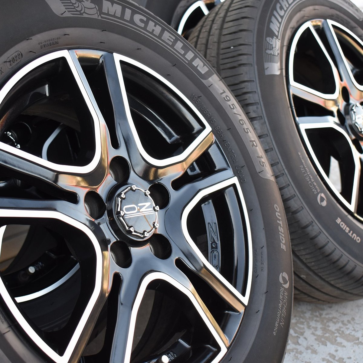 中古良品】カングーⅡ用 OZホイールタイヤセット ☆送料無料