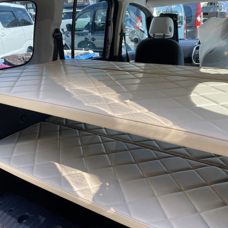 【実質値下げ(送料無料)】カングー専用ベッドキット2段式 ライトブルー/ベージュ カングー2専用ベッドキット メナージュのご紹介 | News & Blog