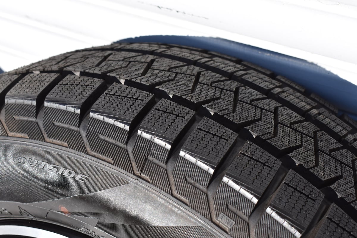 G*O様 スタッドレス　iG70　195/65R15　 カングー　デイトナ・タイ G*O様 スタッドレス iG70 195/65R15 カングー デイトナ・タイ