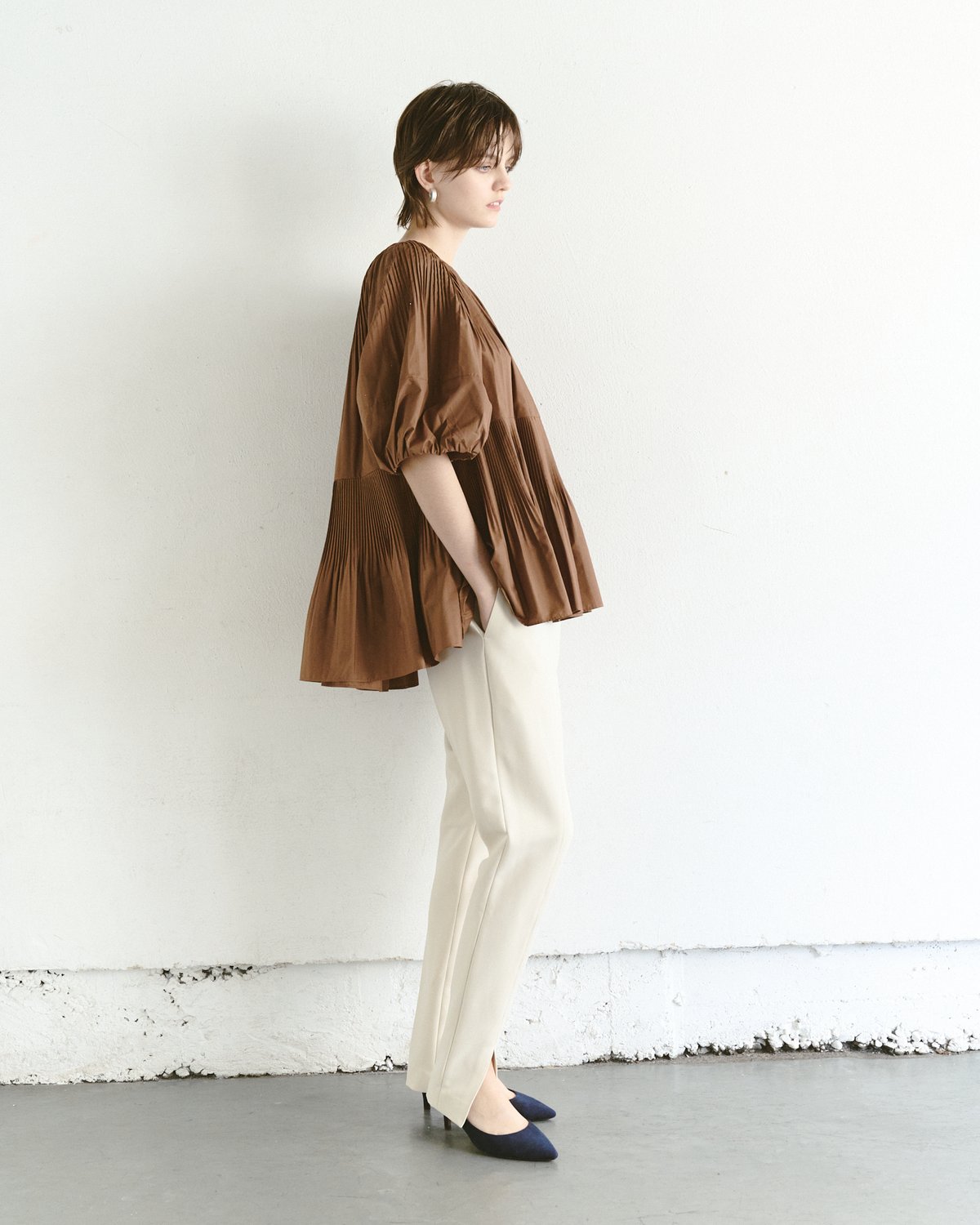 jemma.atelier バルーンスリーブプリーツチュニックブラウス jemma atelier]バルーンスリーブプリーツチュニックブラウス