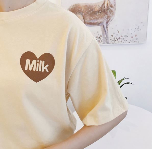 ☆新品未使用☆　イチパーセント　フリルTシャツ スタンドカラーバックフリルシャツ インパクトのあるバッグ