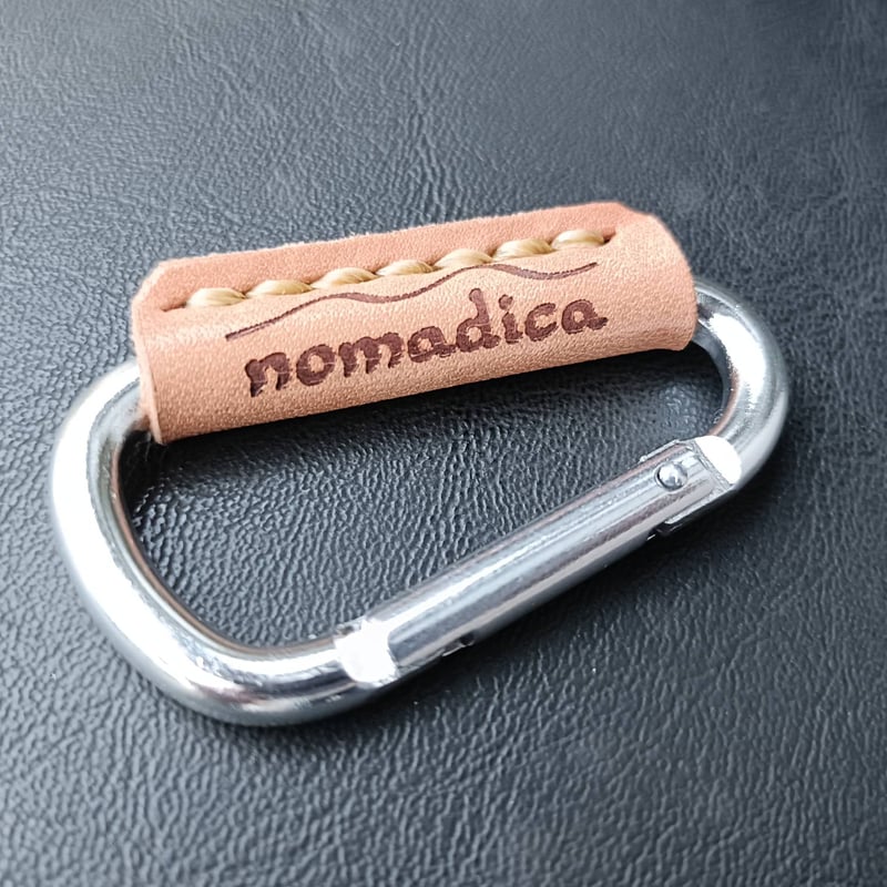 レザータグカラビナ | nomadica