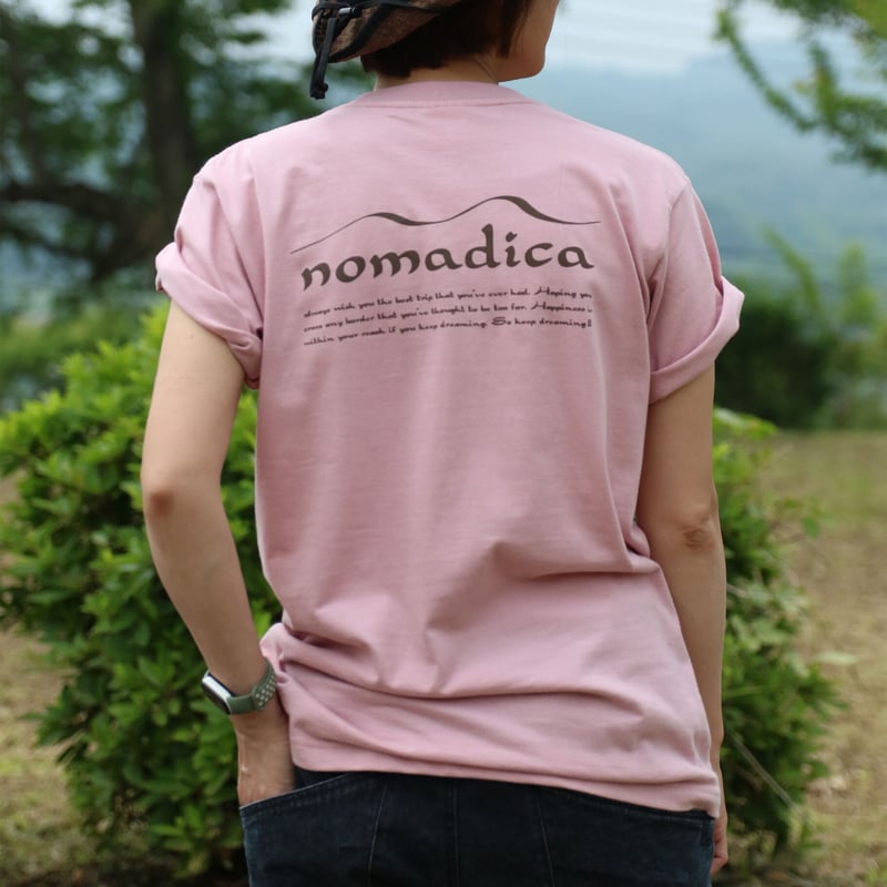 nomadicaロゴT オーガニックコットン ダスティピンク | nomadica