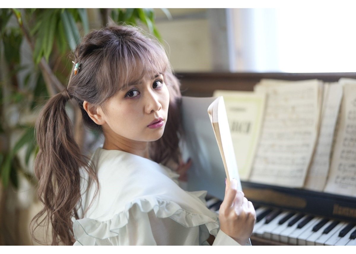 佐藤すみれフォトブック すみれ小公女 | gekkan STORE