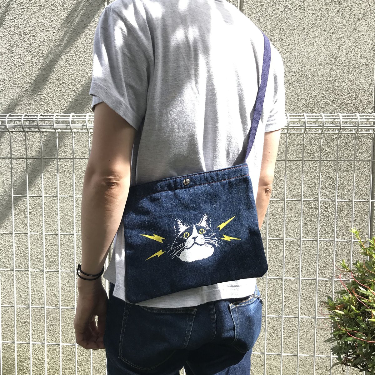 生涯猫式】Special Denim Sacosh | Cat for Light
