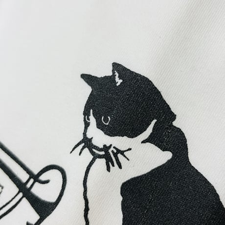 【broken】T-shirts