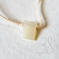 38cmネックレス（シルク・イエローベージュ） オパール