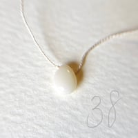 38cmネックレス（シルク・ライトベージュ） オパール