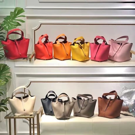 【牛革】 cube bag