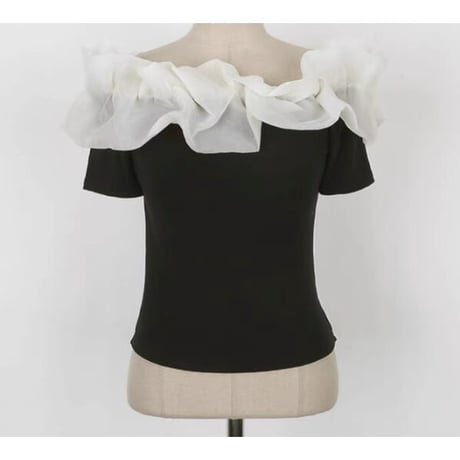 frill offshoulder tops
