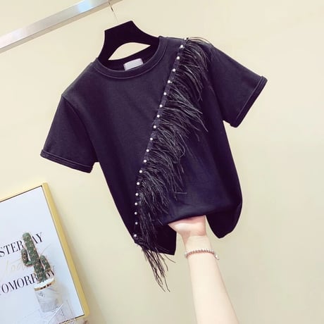 フェザー付きtシャツ