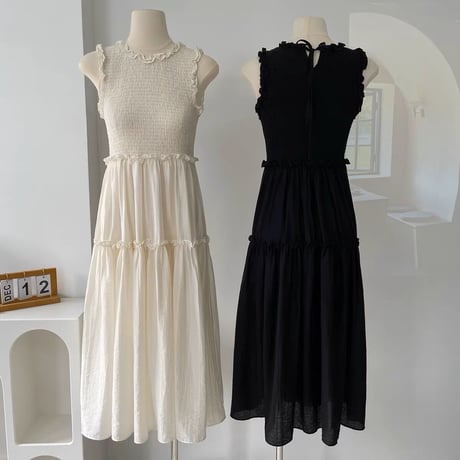 sleeveless onepiece
