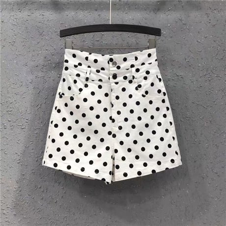 dot short pants
