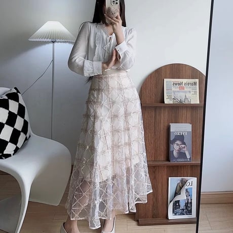 tulle skirt