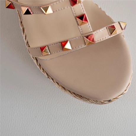 studs sandals
