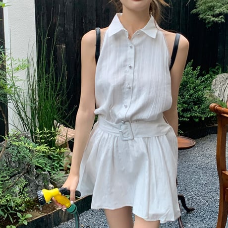 sleeveless onepiece