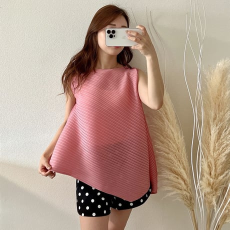 Asymmetric tops