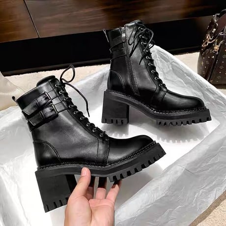 lace up boots