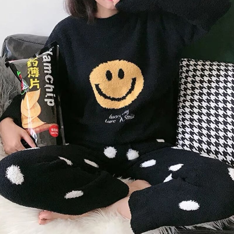 ニコちゃん モコモコルームウェア | BrillantSelect Store