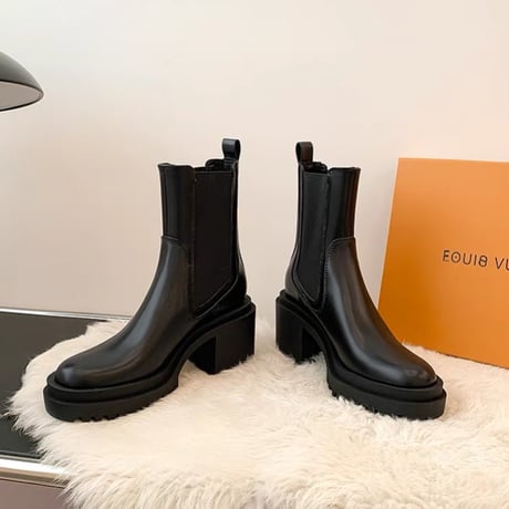 side goa short boots