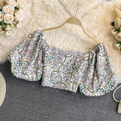 【即納あり】レトロ柄 tops
