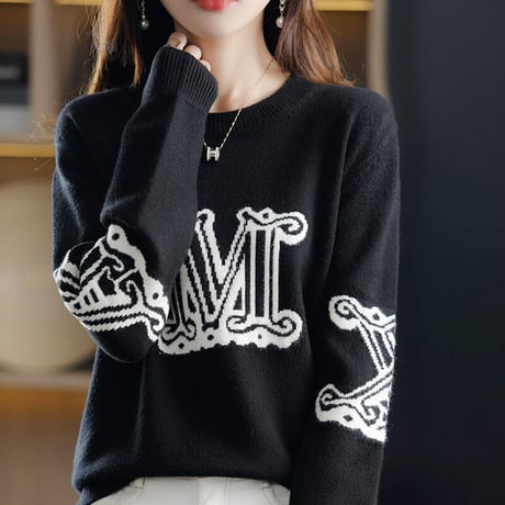 logo knit