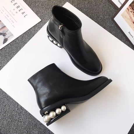 【即納あり】pearl heel short boots