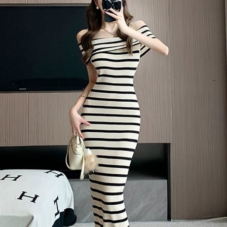 off shoulder border onepiece