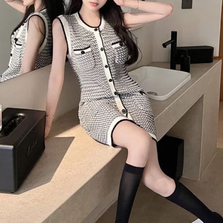sleeveless summer knit onepiece