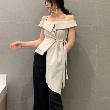 アシメントリーオフショルブラウス