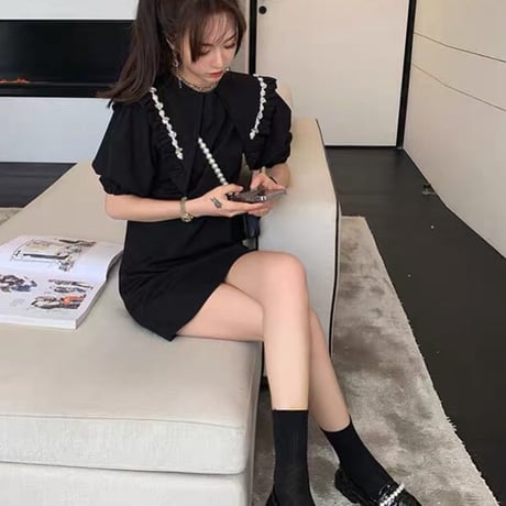 ビジュー襟ワンピース