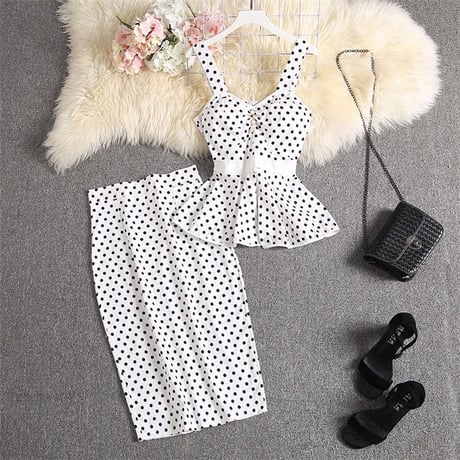 Peplum tops setup
