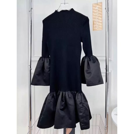 flare sleeve onepiece
