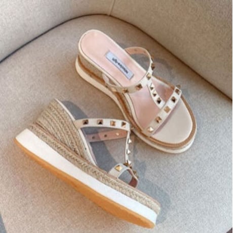 Genuine leather studs sandals