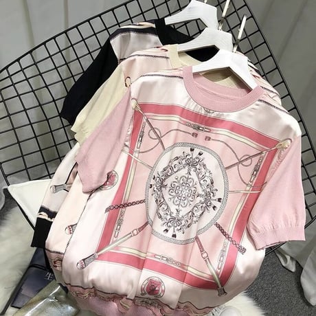 【即納あり】スカーフ柄 tops 半袖