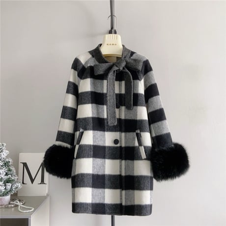 sleeve fur check coat