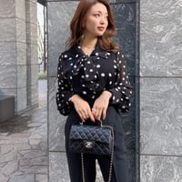 dot blouse