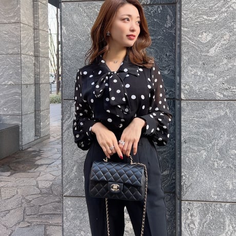 dot blouse