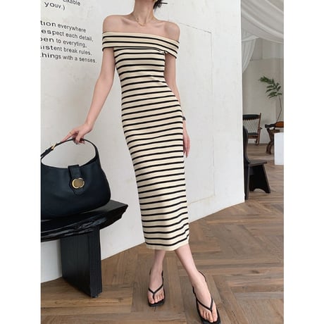 off shoulder border onepiece