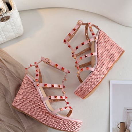 studs sandals