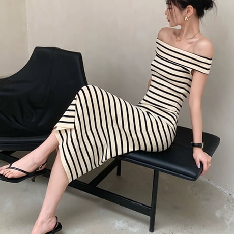 off shoulder border onepiece