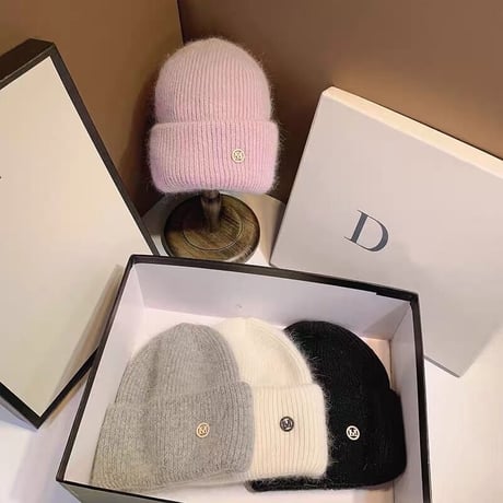 Mlogo knit hat