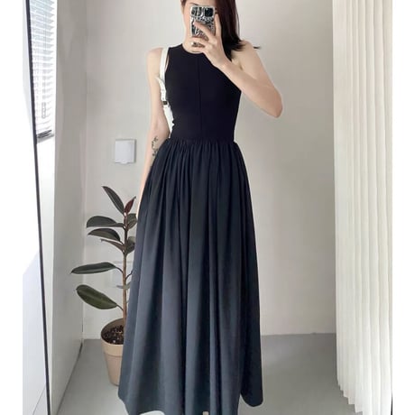 sleeveless onepiece