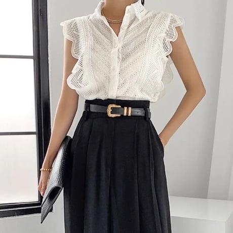 sleeveless lace blouse