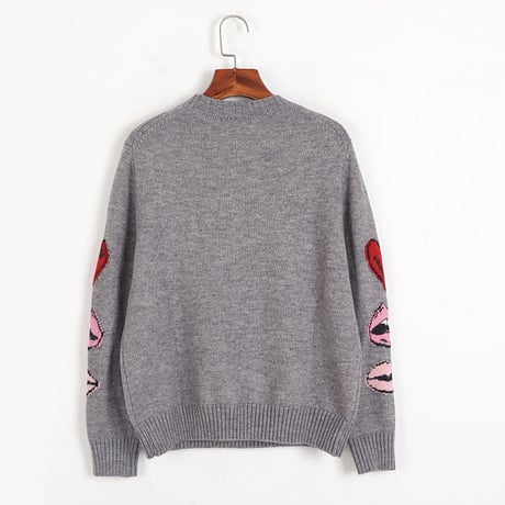 lip knit