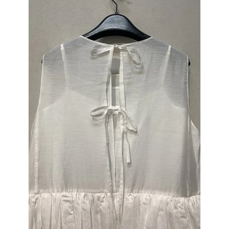 sleeveless peplum tops